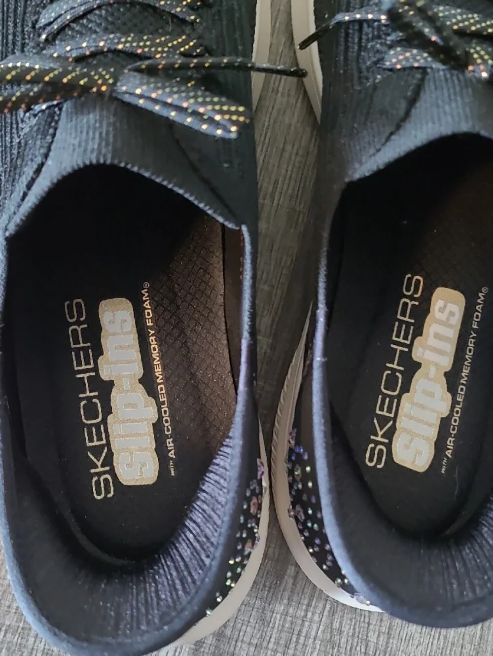 Skechers Women's Black Bling Slip-ins On Knit Sz Women's 10 Off White Soles - Picture 6 of 8